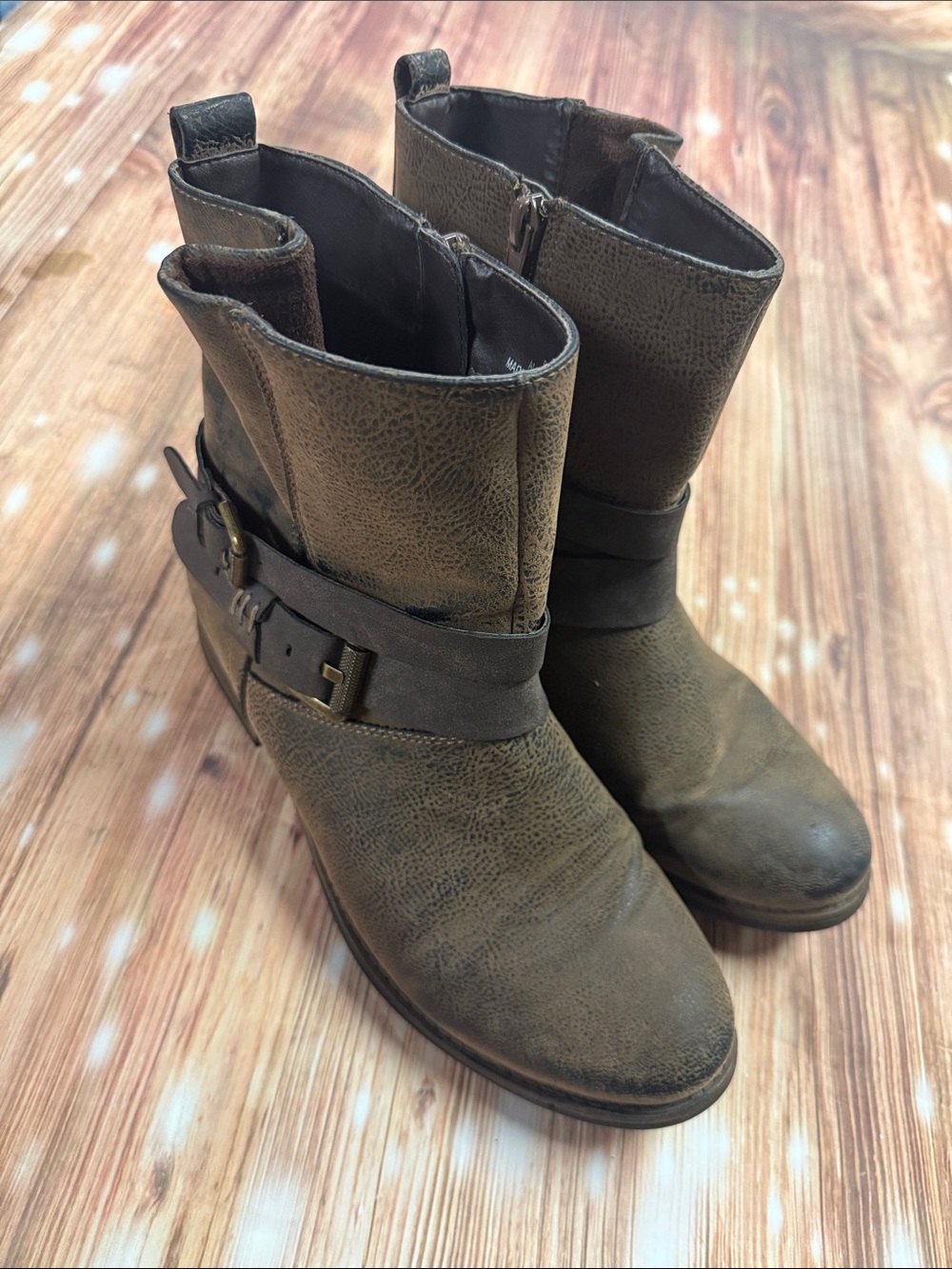 Women's Maurice’s Jackie  Brown Buckle Ankle Booties Casual Style distressed
